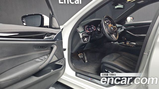 BMW 5-Series 530i M Sport Package