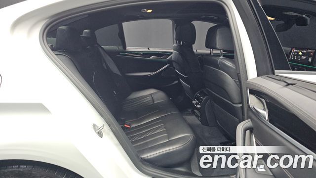 BMW 5-Series 530i M Sport Package