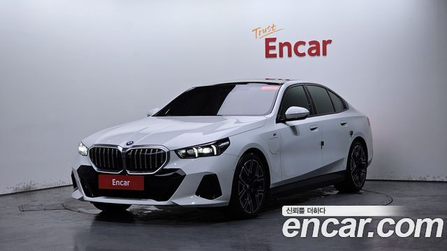 BMW 5-Series 530e xDrive M Sport