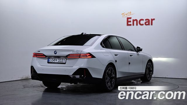 BMW 5-Series 530e xDrive M Sport
