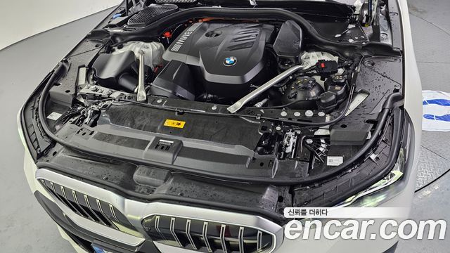 BMW 5-Series 530e xDrive M Sport