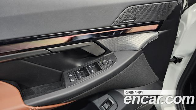 BMW 5-Series 530e xDrive M Sport