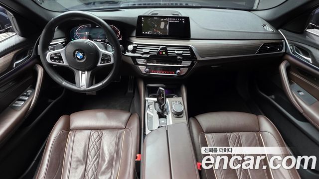 BMW 5-Series 530i M Sport Package Plus