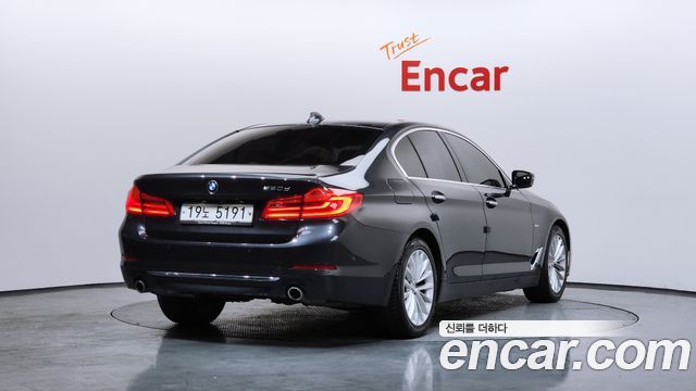 BMW 5-Series 520d Luxury Special Edition