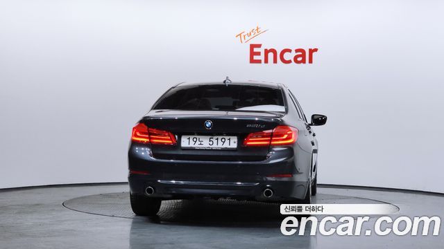 BMW 5-Series 520d Luxury Special Edition