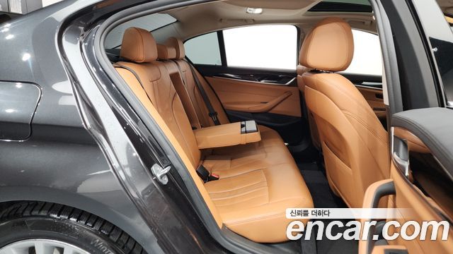 BMW 5-Series 520d Luxury Special Edition