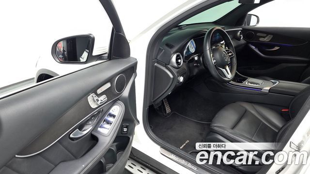 Mercedes-Benz GLC-Class GCL300 4MATIC Coupe