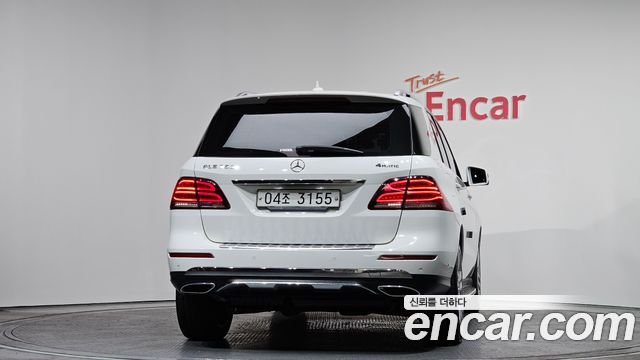 Mercedes-Benz GLE-Class GLE350 d 4MATIC