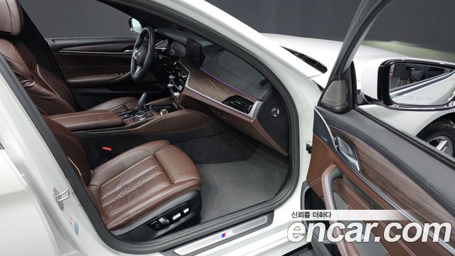 BMW 5-Series 520i M Sport