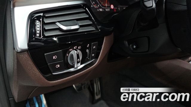BMW 5-Series 520i M Sport