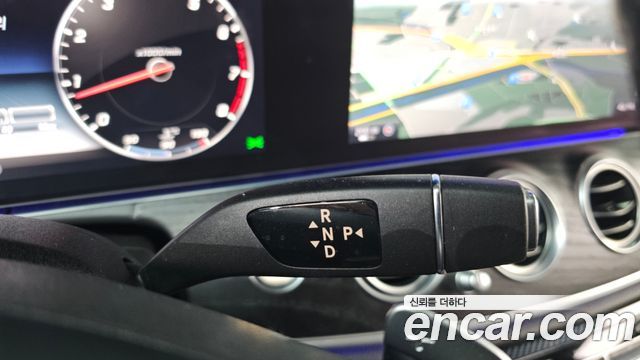 Mercedes-Benz E-Class E300 4MATIC AV Intelligent Drive