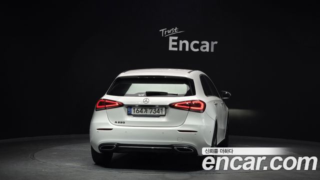 Mercedes-Benz A-Class A220 Hatchback