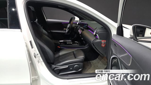 Mercedes-Benz A-Class A220 Hatchback