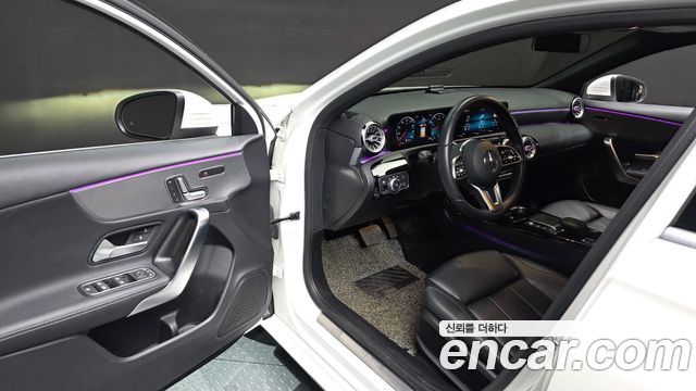 Mercedes-Benz A-Class A220 Hatchback