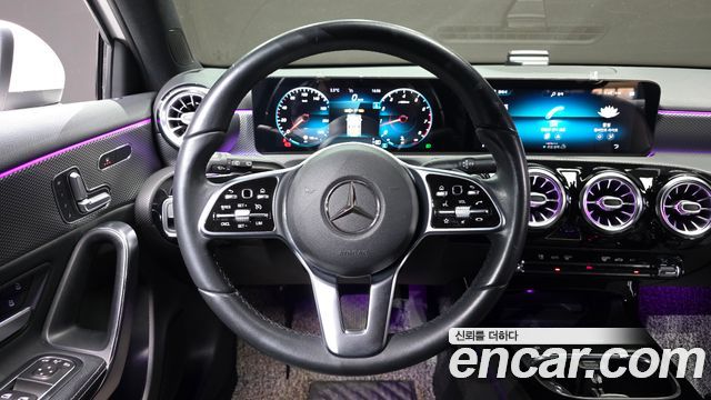 Mercedes-Benz A-Class A220 Hatchback