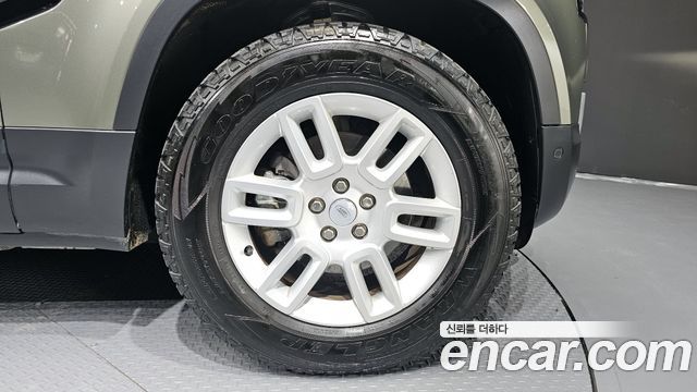 Land Rover Defender 110 D250 S