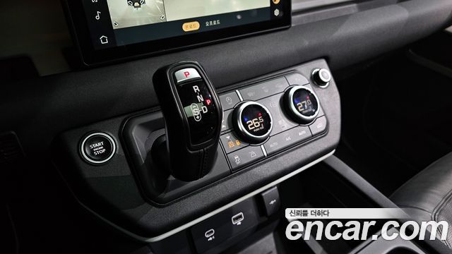 Land Rover Defender 110 D250 S