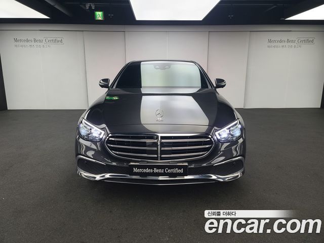 Mercedes-Benz E-Class E300e 4MATIC Exclusive
