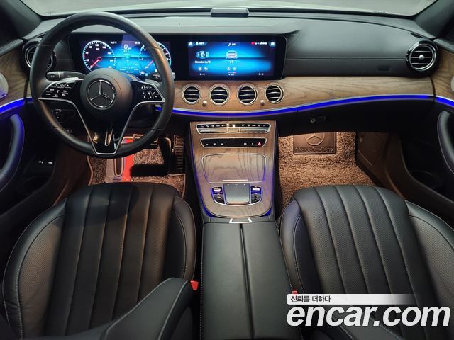 Mercedes-Benz E-Class E300e 4MATIC Exclusive