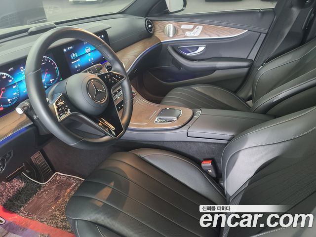 Mercedes-Benz E-Class E300e 4MATIC Exclusive