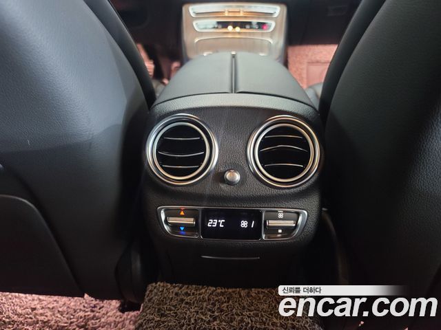Mercedes-Benz E-Class E300e 4MATIC Exclusive