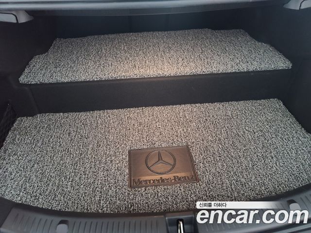 Mercedes-Benz E-Class E300e 4MATIC Exclusive