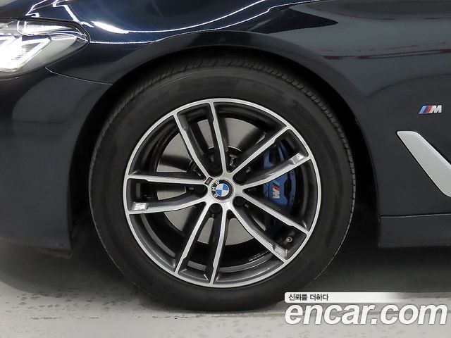 BMW 5-Series 523d M Sport