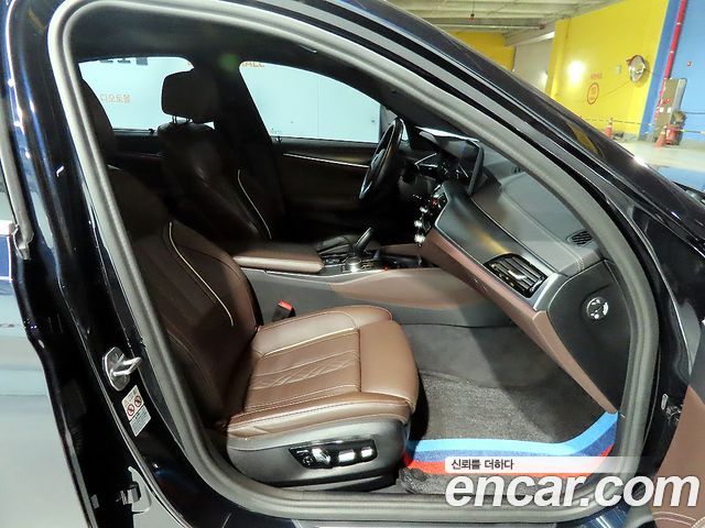 BMW 5-Series 523d M Sport