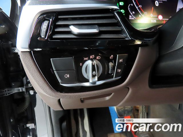 BMW 5-Series 523d M Sport