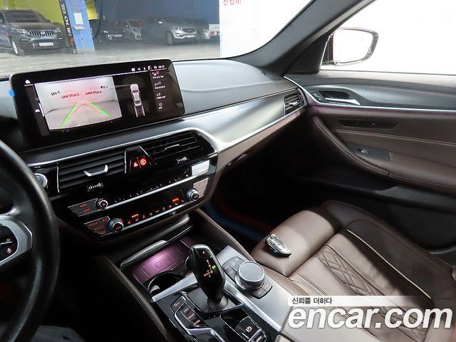 BMW 5-Series 523d M Sport