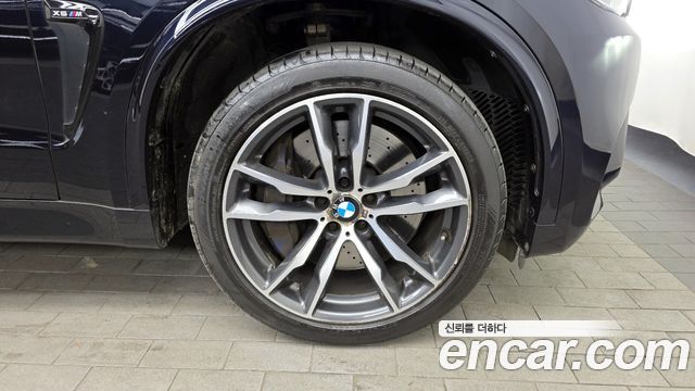 BMW X5M 4.4
