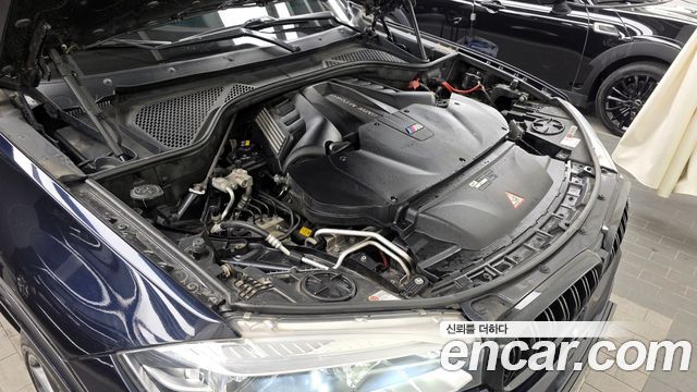 BMW X5M 4.4