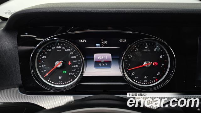 Mercedes-Benz E-Class E200 Avantgarde