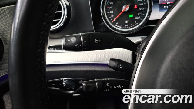 Mercedes-Benz E-Class E200 Avantgarde