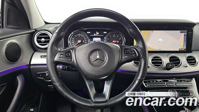 Mercedes-Benz E-Class E200 Avantgarde