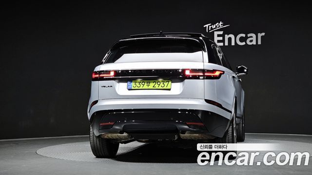 Land Rover Range Rover Velar 2.0 P400E Dynamic SE