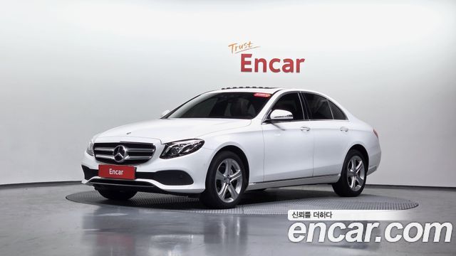 Mercedes-Benz E-Class E220d 4MATIC Avantgarde