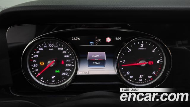 Mercedes-Benz E-Class W213 E220d 4MATIC Avantgarde