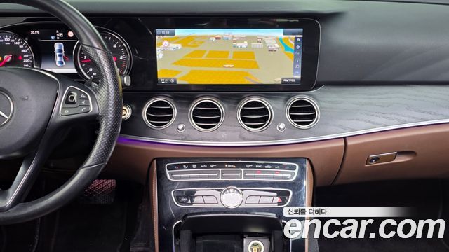 Mercedes-Benz E-Class W213 E220d 4MATIC Avantgarde