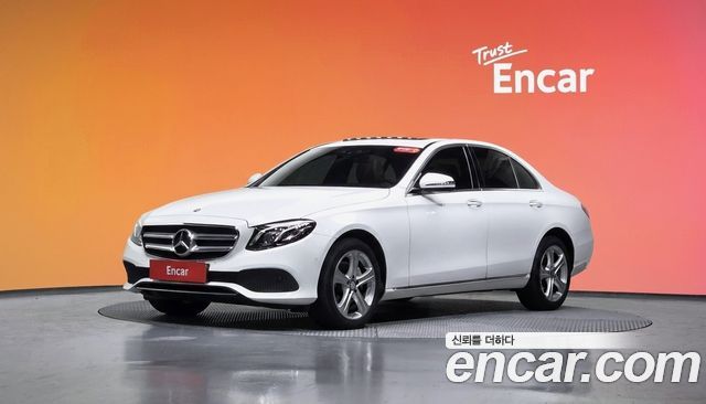 Mercedes-Benz E-Class W213 E220d 4MATIC Avantgarde