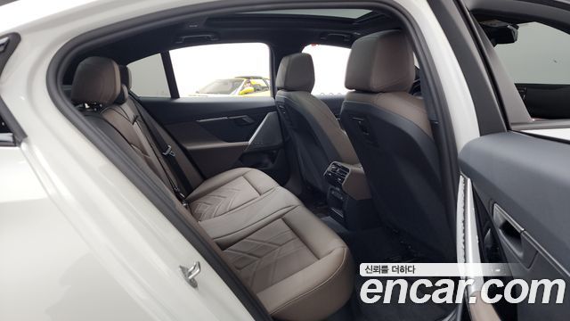 BMW 5-Series 520i M Sport