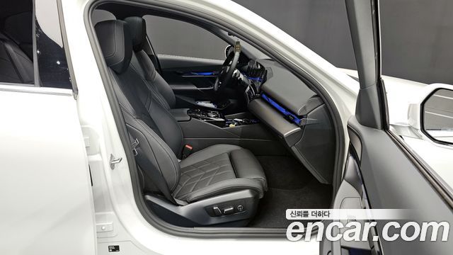 BMW 5-Series 520i
