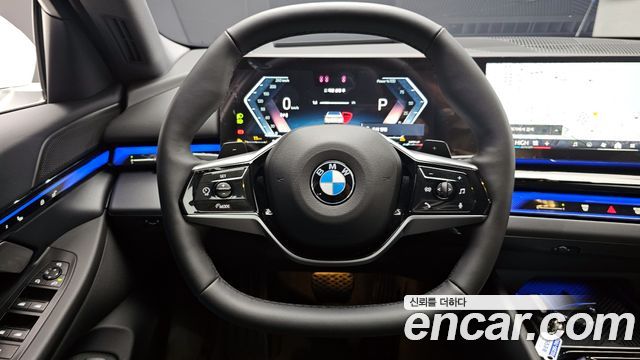 BMW 5-Series 520i