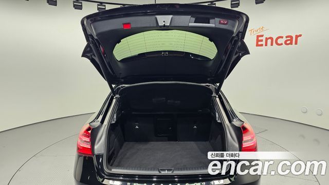 Mercedes-Benz GLA-Class GLA250 4MATIC