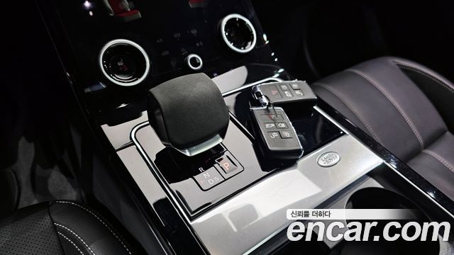 Land Rover Range Rover Velar 2.0 P250 R-Dynamic SE