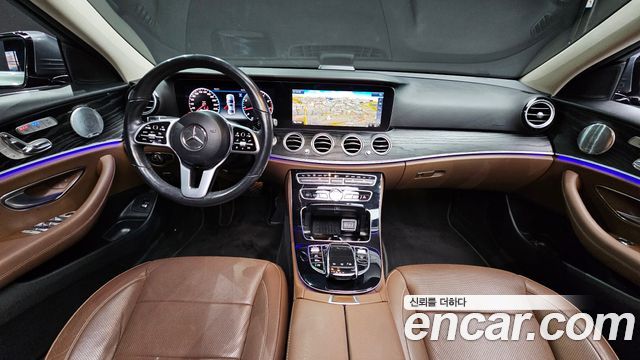 Mercedes-Benz E-Class E300 4MATIC Avnatgarde