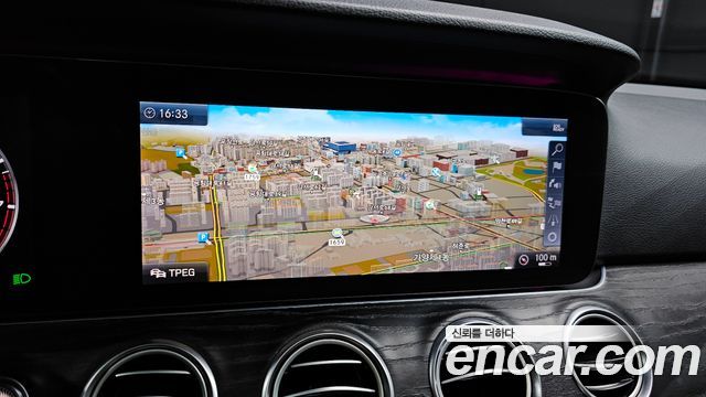 Mercedes-Benz E-Class E300 4MATIC Avnatgarde