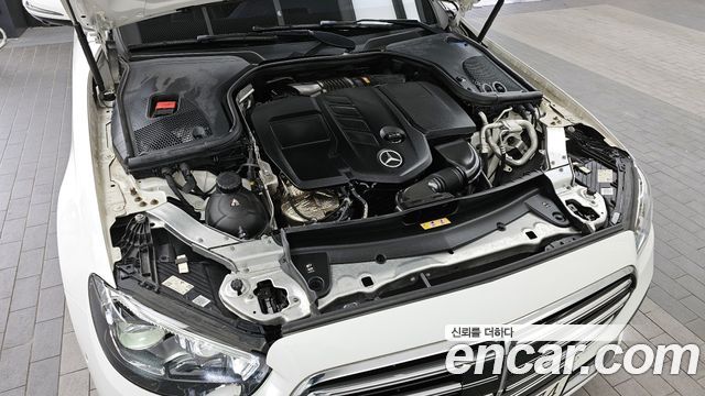 Mercedes-Benz E-Class E220d 4MATIC Exclusive