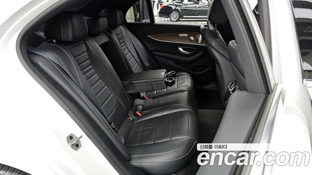 Mercedes-Benz E-Class E220d 4MATIC Exclusive