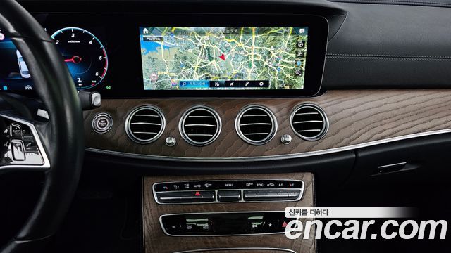Mercedes-Benz E-Class E220d 4MATIC Exclusive